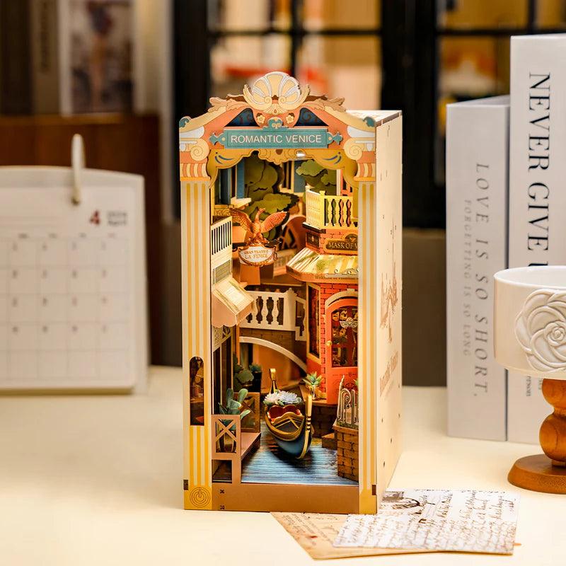 Puzzloria™ | Romantic Venice Escape Book Nook - Puzzloria