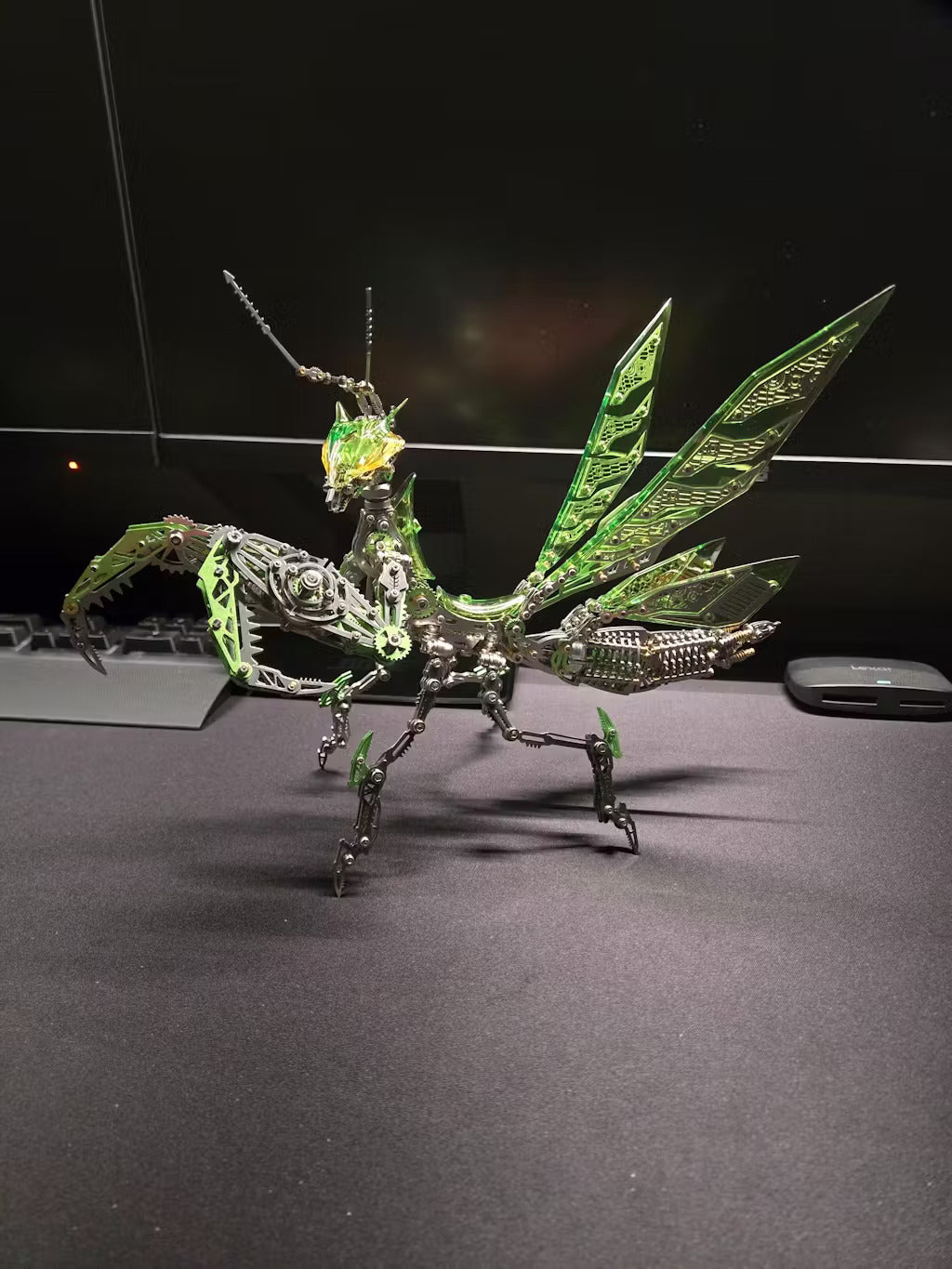 Puzzloria™ | Luminous Mantis 3D Metal Mechanical Assembly Kits Customer Review