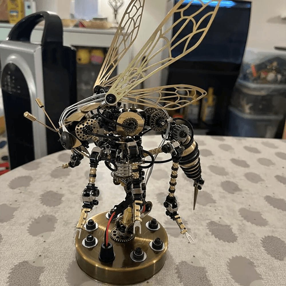 Puzzloria™ | DIY 3D Mechanical Wasp Sculpture - Puzzloria