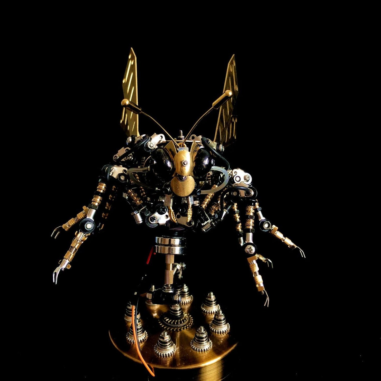 Puzzloria™ | DIY 3D Mechanical Wasp Sculpture - Puzzloria