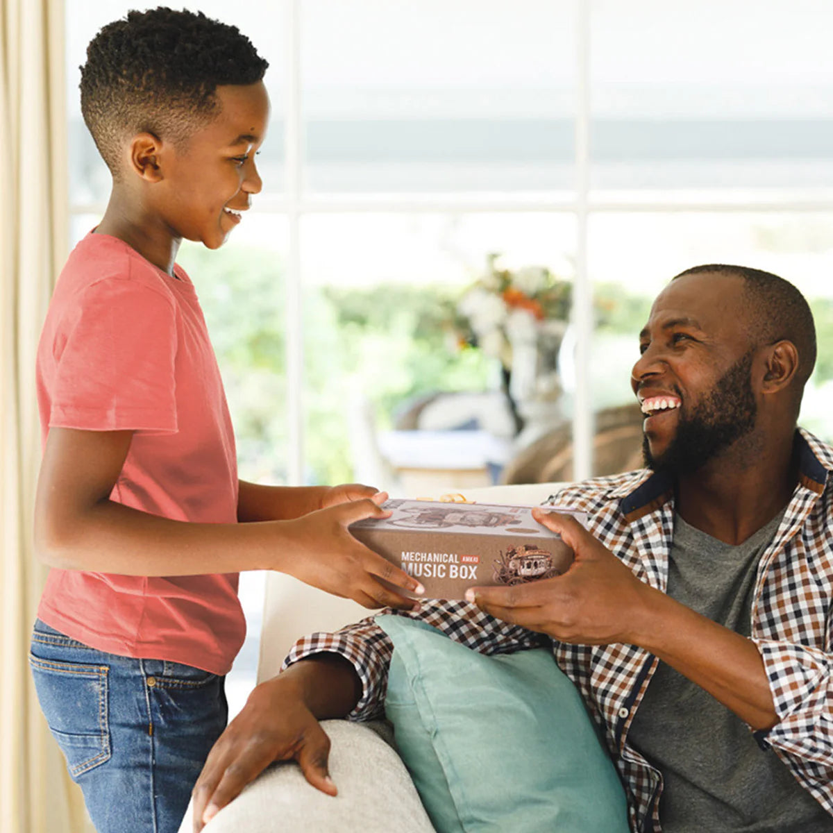 Puzzloria | Victorian Stagecoach Musical Mechanical Kit