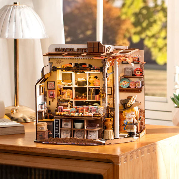 Puzzloria | Henry's Chocolate DIY Miniature House