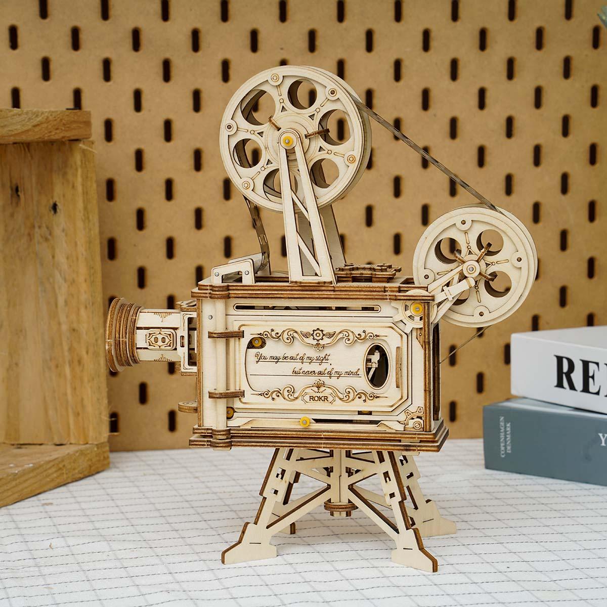 Puzzloria™ | Vintage Vitascope - DIY Wooden Movie Projector - Puzzloria