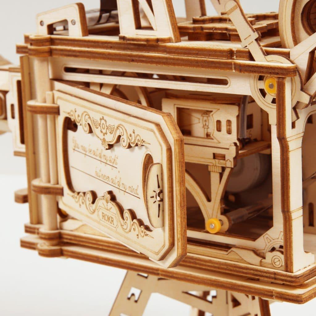 Puzzloria™ | Vintage Vitascope - DIY Wooden Movie Projector - Puzzloria