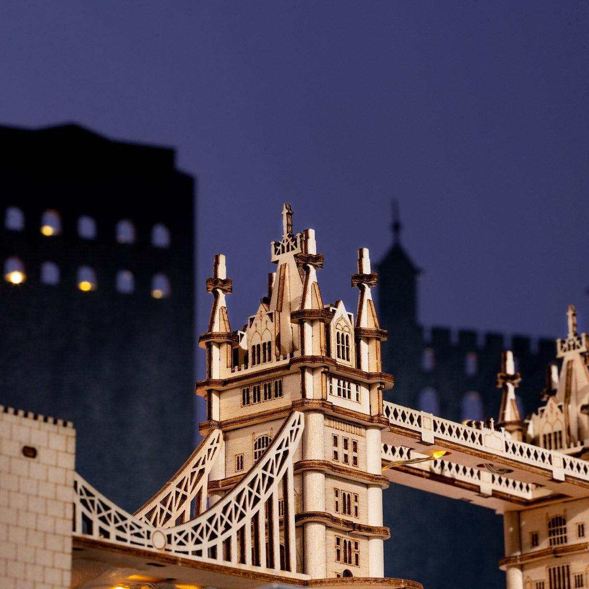 Puzzloria™ | Illuminated Tower Bridge 3D Wooden Puzzle - Puzzloria