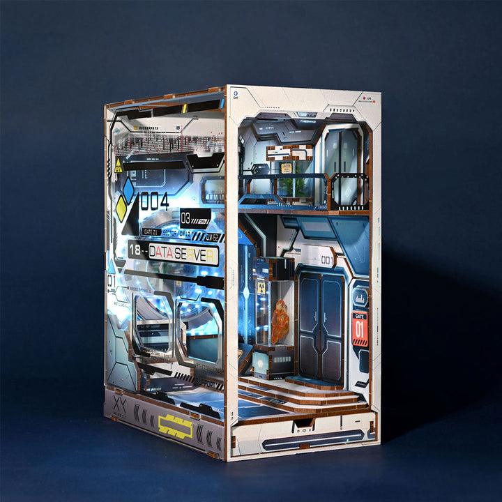 Puzzloria™ | Alien Hub Wooden Puzzle Book Nook Kit - Puzzloria