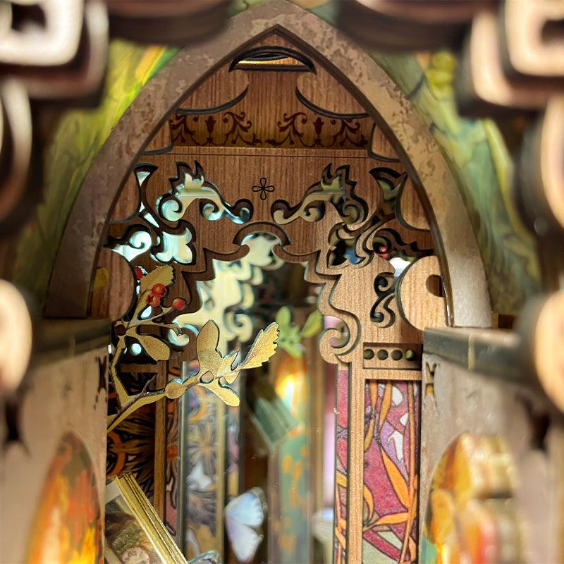 Puzzloria™ | DIY Booknook Kit (Butterfly of the Unknow Lands) - Puzzloria