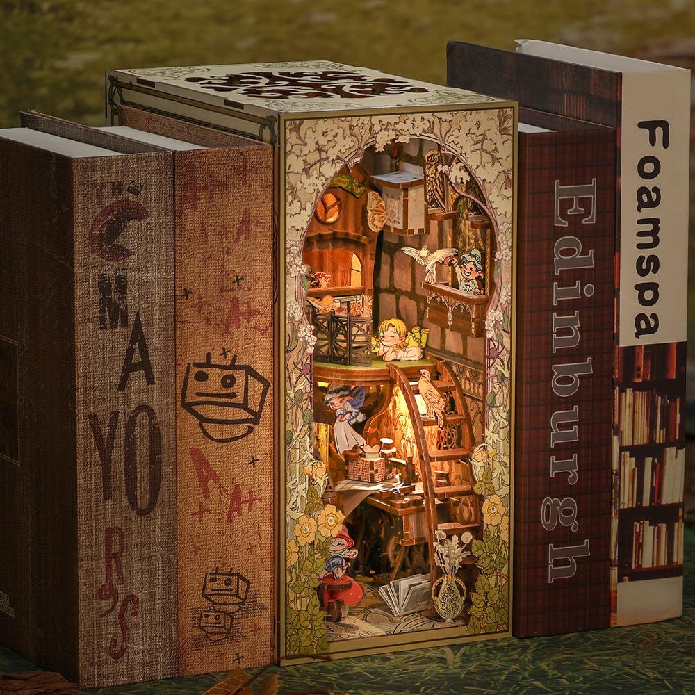 Puzzloria™ | DIY Booknook Kit (Elves Paradise) - Puzzloria