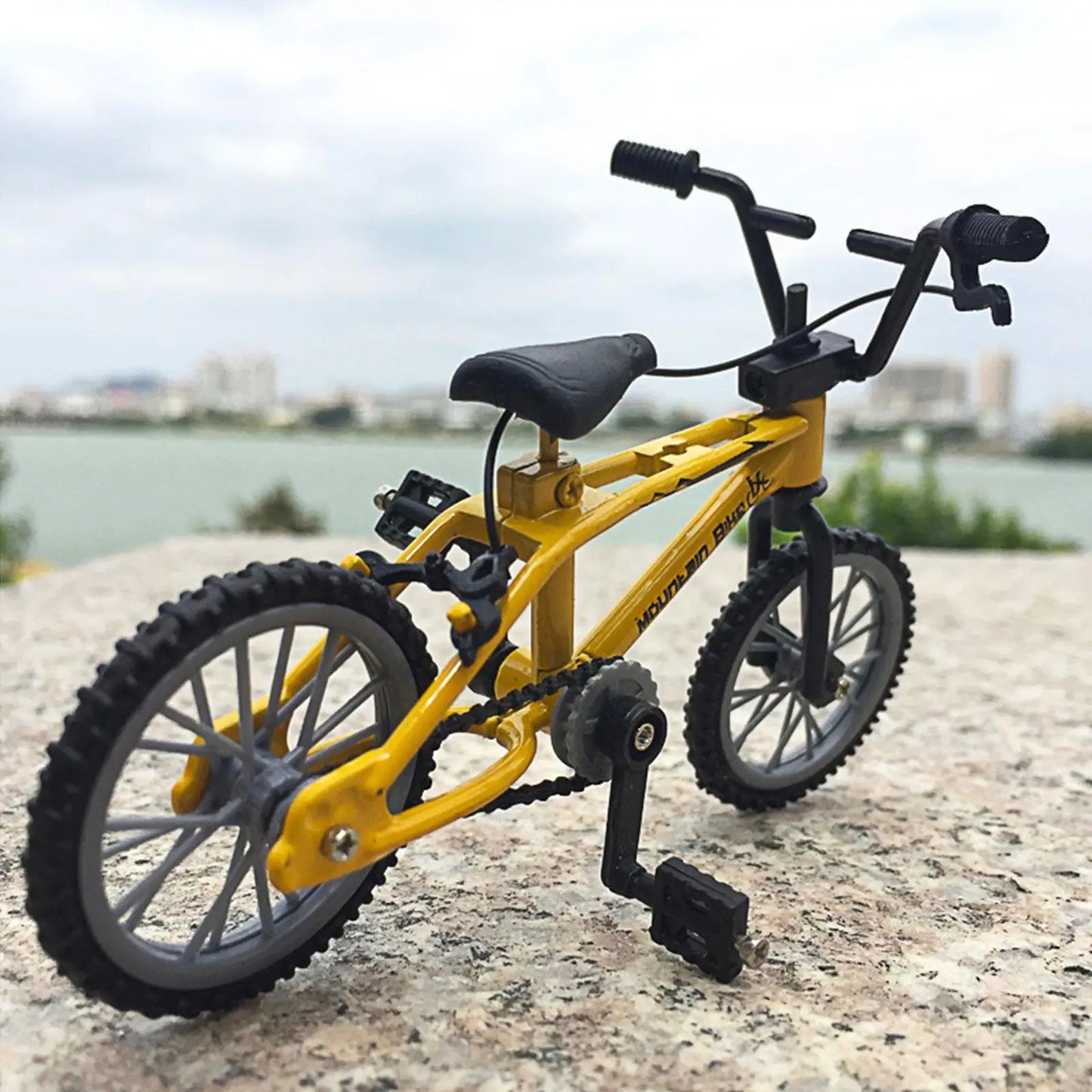 Yellow Puzzloria finger BMX bike mini alloy diecast model desk toy collectible Orange Black Blue