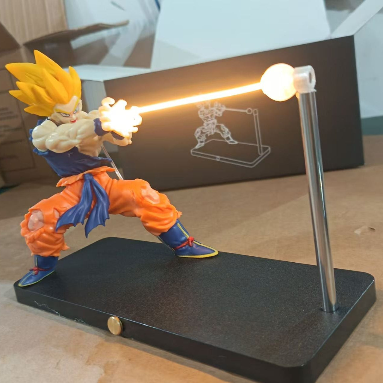 Puzzloria | New Model Dragon Ball Super Saiyan Magnetic Light Beam Figurine