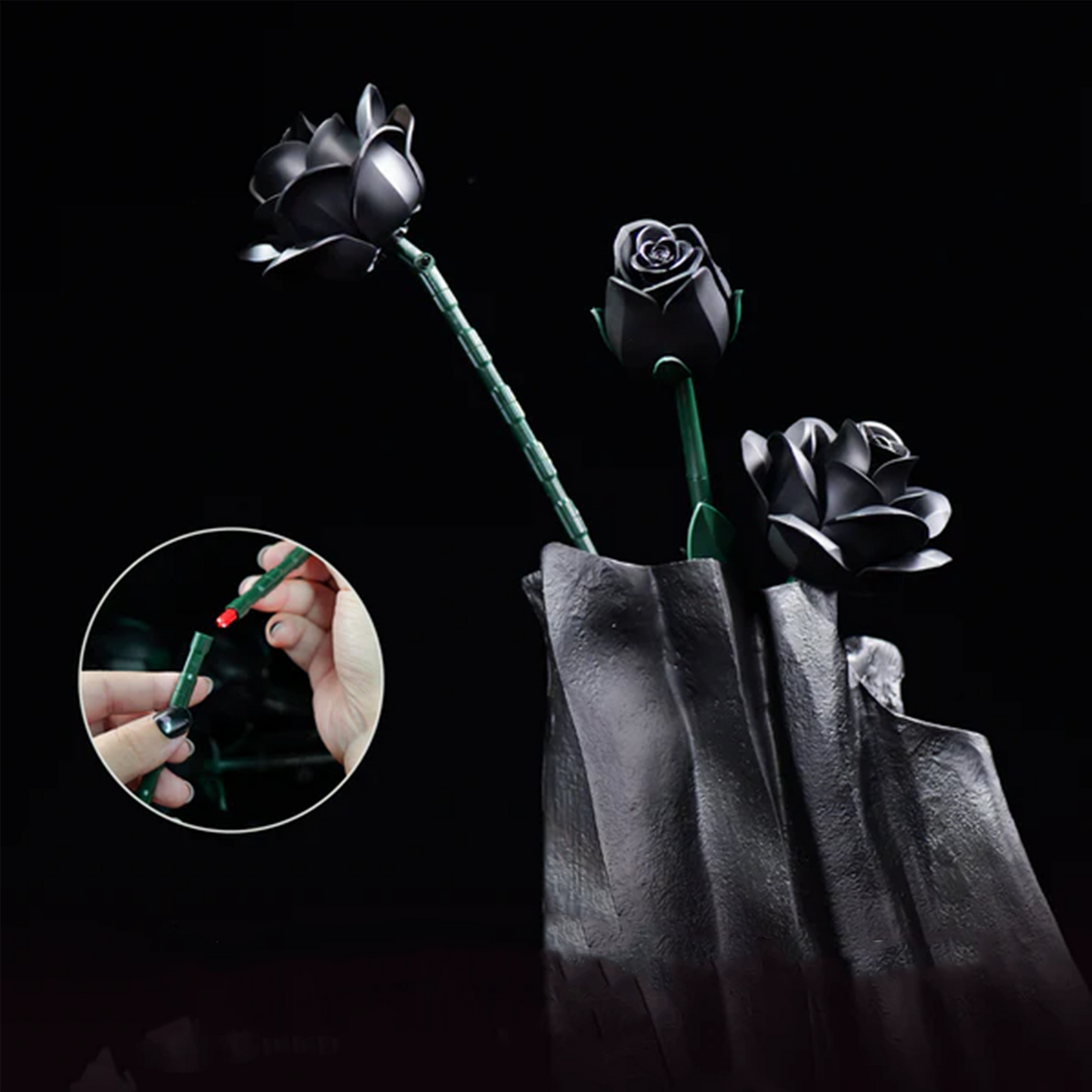 Puzzloria | Eternal Black Rose Bouquet Building Blocks