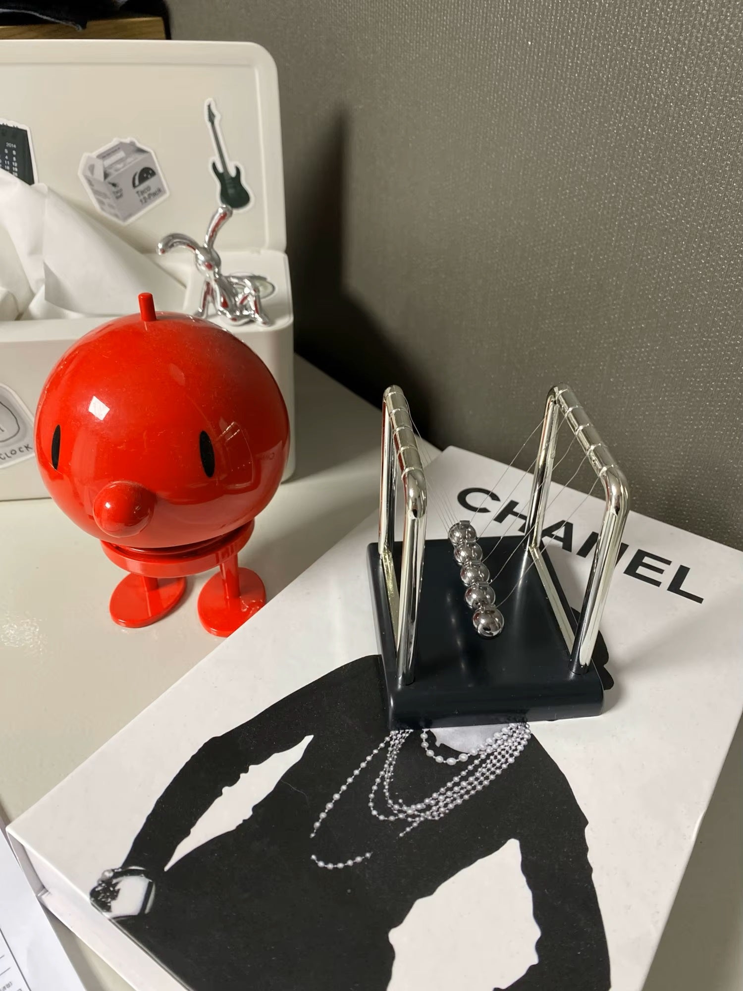 Puzzloria™ | Newton Cradle Executive Desk Physics Demonstrator Customer Review