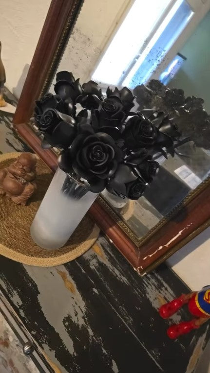 Puzzloria™ | Eternal Black Rose Bouquet Building Blocks Customer Review