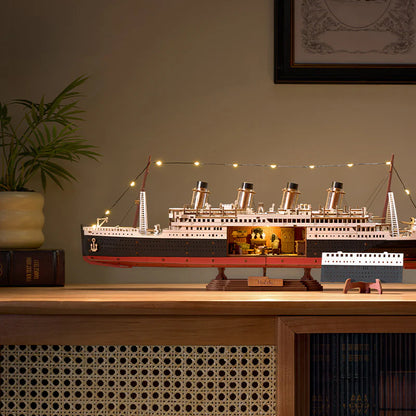 Titanic 3D wooden puzzle, RMS Titanic model kit, Titanic wooden model LED, ship model kit adult, 3D wooden ship puzzle, Titanic scale model, no glue model kit, wooden puzzle LED, Titanic gift history lover, DIY wooden model ship