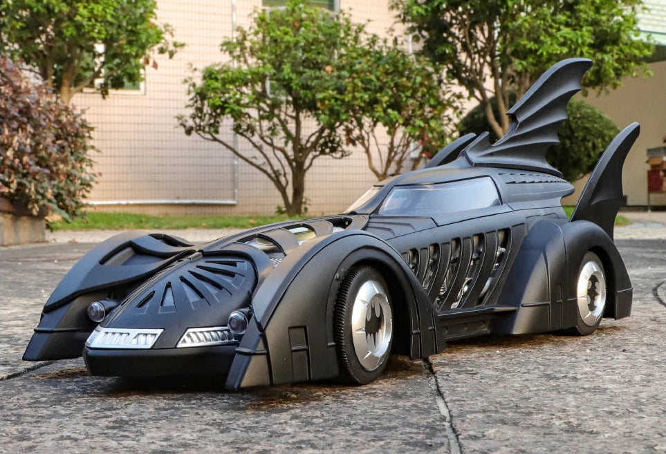 1995 Batman Forever Batmobile model car, 1/18 metal Batman car replica for Batman fans, 1995 1 Tail, 1995 2 Tail