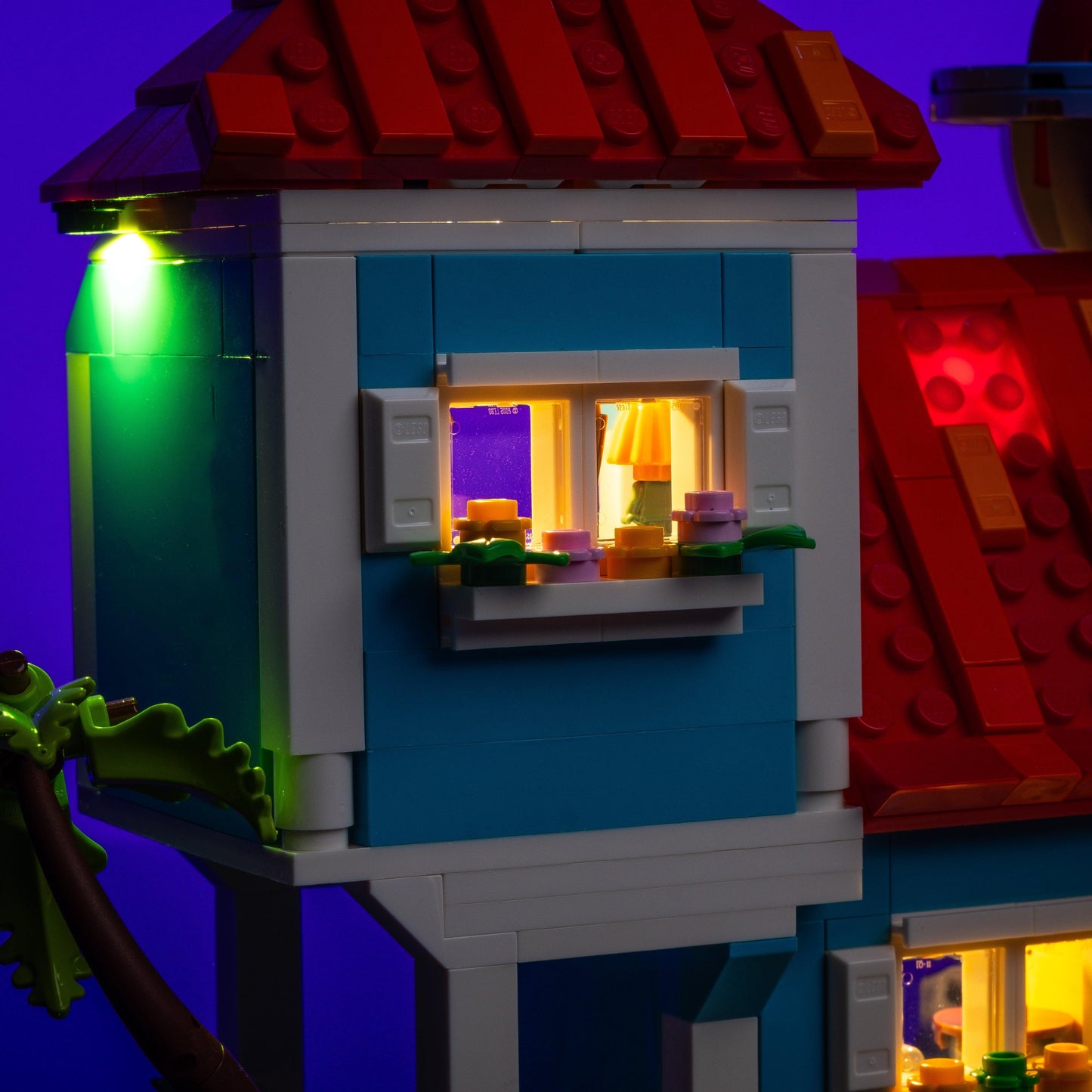 Puzzloria™ | Light Kit for LEGO® Disney Lilo and Stitch Beach House - Puzzloria