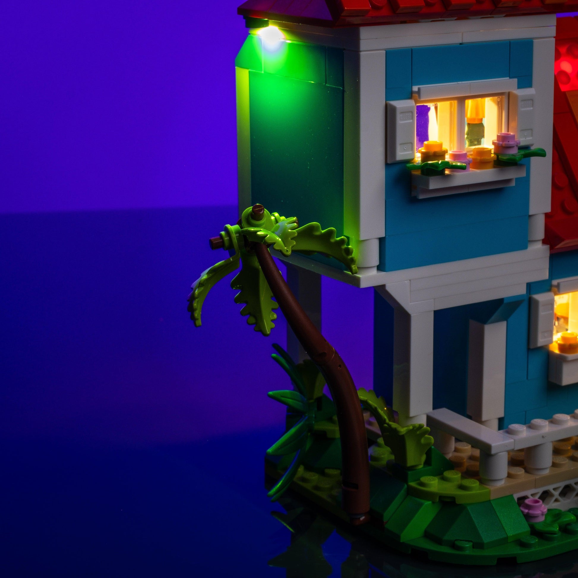 Puzzloria™ | Light Kit for LEGO® Disney Lilo and Stitch Beach House - Puzzloria