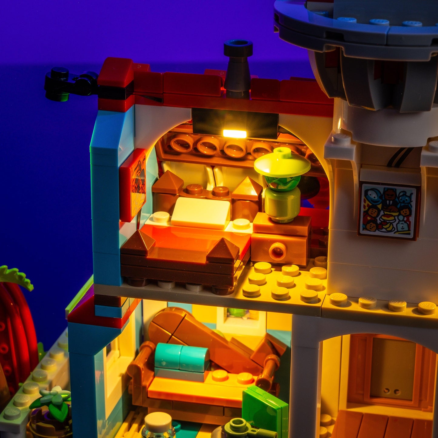 Puzzloria™ | Light Kit for LEGO® Disney Lilo and Stitch Beach House - Puzzloria