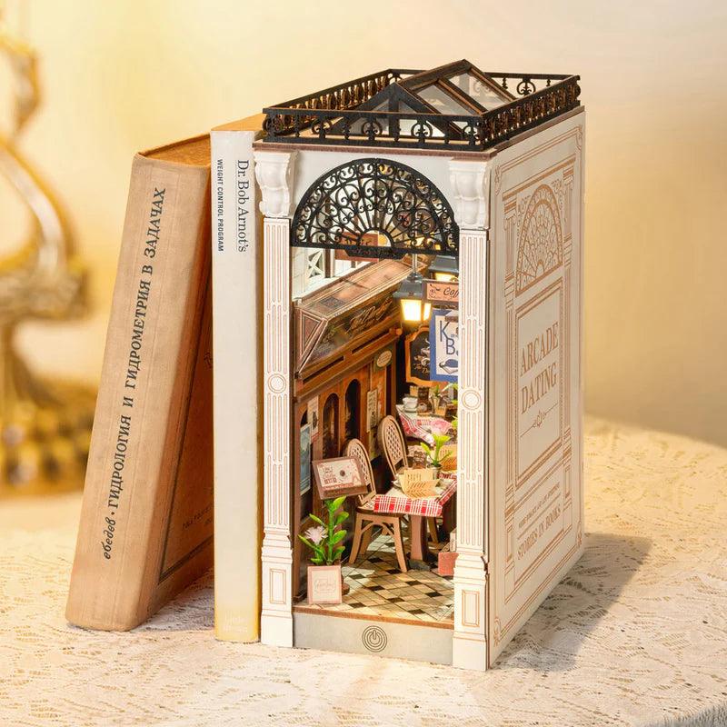 gaming book nook kit lit retro arcade scene between books craft gift idea for gamers and collectors wooden model kit