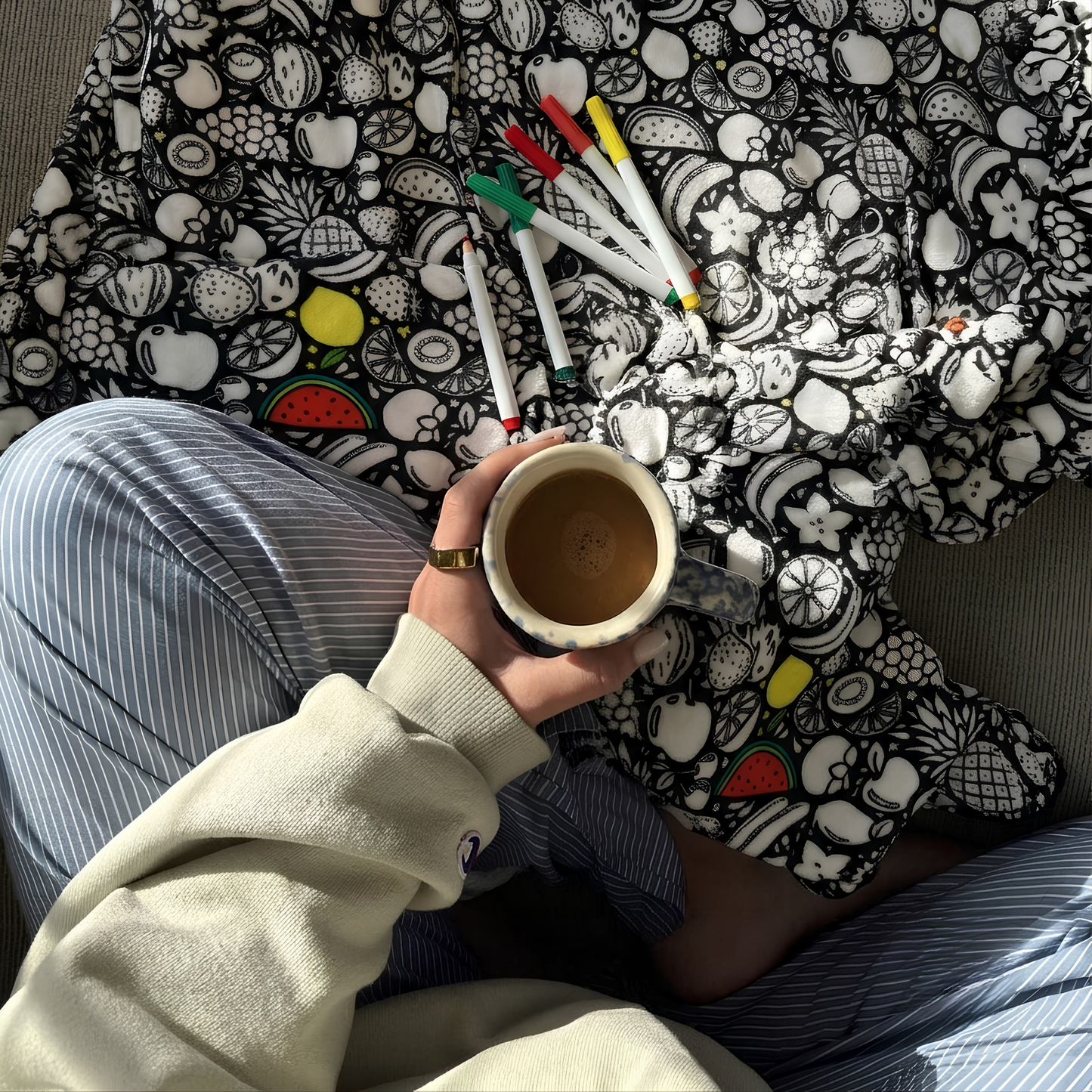 adult coloring blanket with markers over the lap with coffee, calming stress relief craft kit for adults at home, Fruits