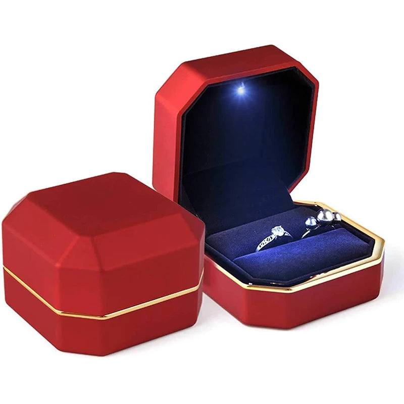 Velvet ring box with LED light for engagement, diamond ring presentation case for marriage proposals — SKU_1753396775678_166 SKU_1753396775678_576 SKU_1753396775678_877 SKU_1753396775678_587 SKU_1753396775678_18 SKU_1753396775678_387 SKU_1753396775678_680 SKU_1753396775678_113 SKU_1753396775678_589 SKU_1753396775678_207 SKU_1753396775678_571 SKU_1753396775678_896