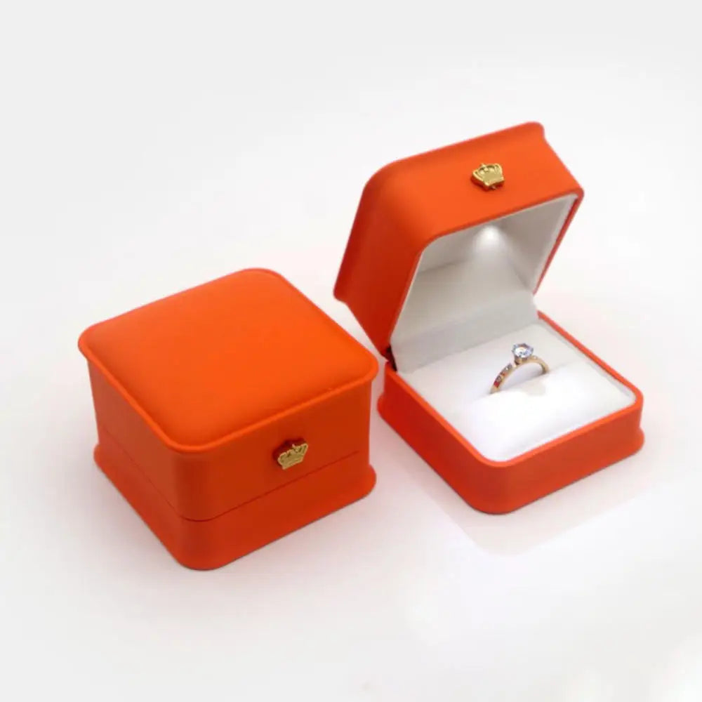 Wedding band LED ring box velvet, double slot engagement case for ceremony and proposal moment — SKU_1753396775678_576 SKU_1753396775678_877 SKU_1753396775678_587 SKU_1753396775678_18 SKU_1753396775678_387 SKU_1753396775678_680 SKU_1753396775678_113 SKU_1753396775678_589 SKU_1753396775678_207 SKU_1753396775678_571 SKU_1753396775678_896 SKU_1753396775678_445